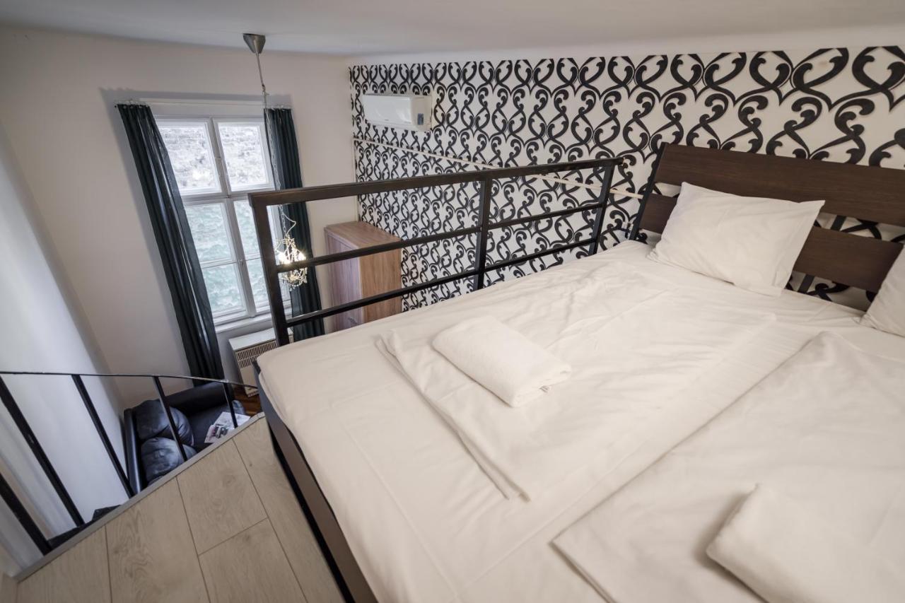 Bpr Robinia Downtown Apartment Boedapest Buitenkant foto