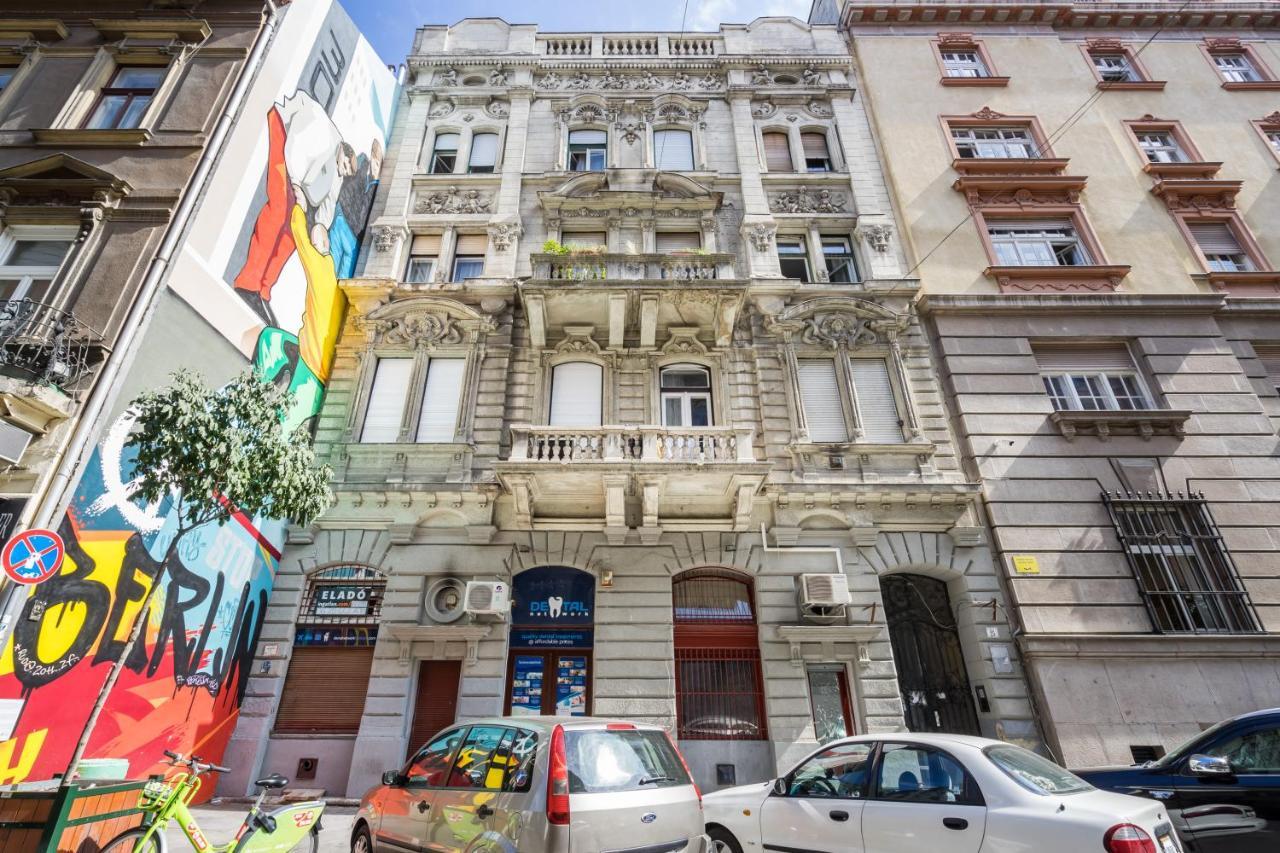 Bpr Robinia Downtown Apartment Boedapest Buitenkant foto